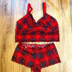 Size 2 Torrid ,Red , lingerie set